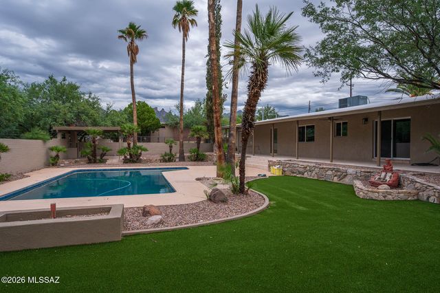 4521 N Bear Canyon Road, Tucson, AZ 85749