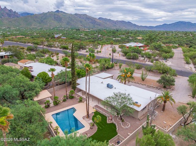 4521 N Bear Canyon Road, Tucson, AZ 85749