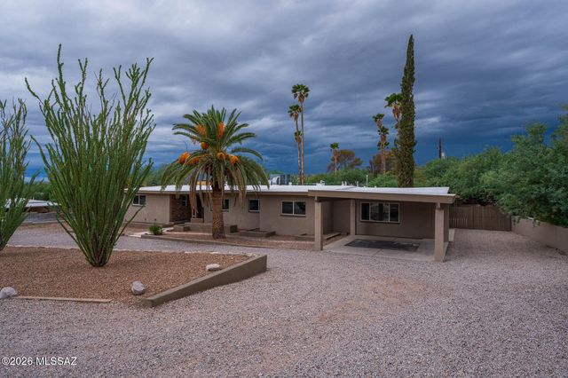4521 N Bear Canyon Road, Tucson, AZ 85749
