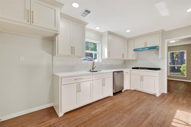 7911 Kleingreen Lane, Spring, TX 77379