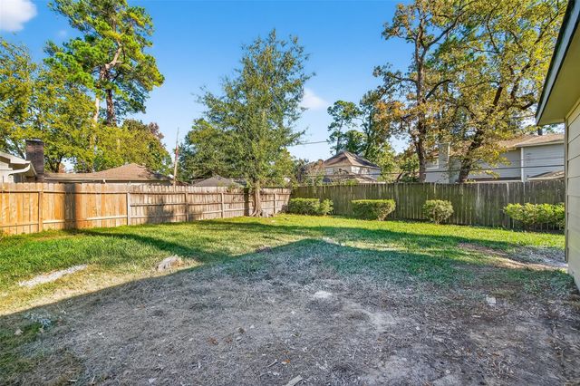 7911 Kleingreen Lane, Spring, TX 77379