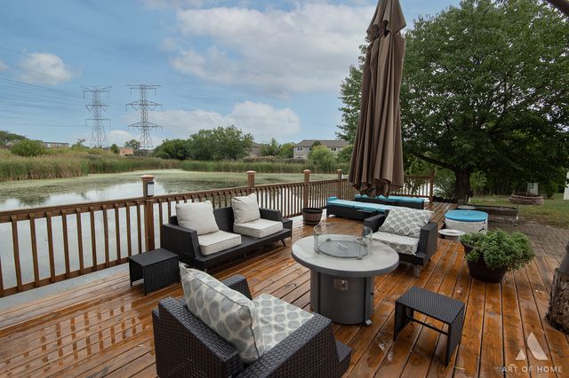 2195 W Cimarron Way, Addison, IL 60101