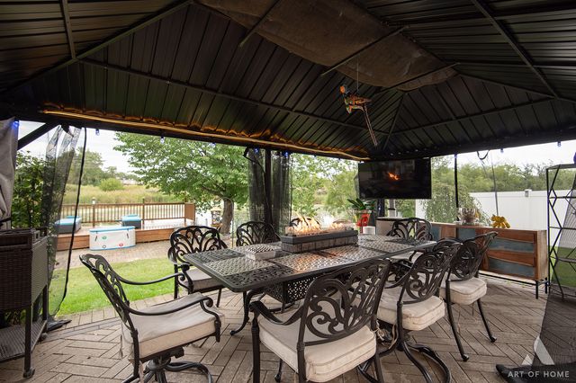 2195 W Cimarron Way, Addison, IL 60101