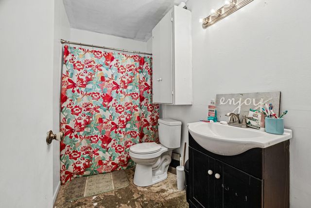 127 Forest Drive, Livingston, TX 77351