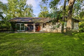 127 Forest Drive, Livingston, TX 77351