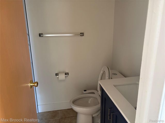 35314 TALL OAKS, Sterling Heights, MI 48312