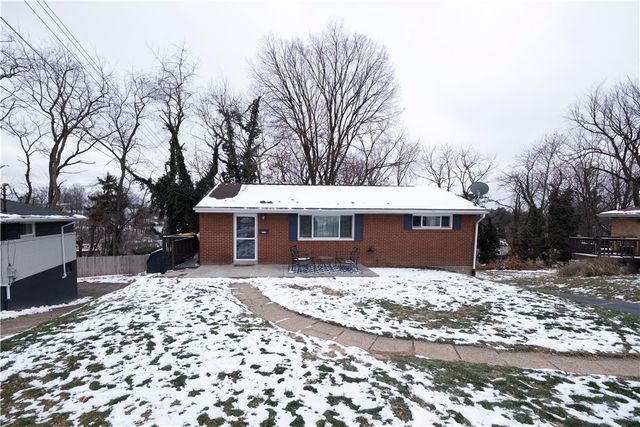 4660 Prescot Dr, Bethel Park, PA 15102