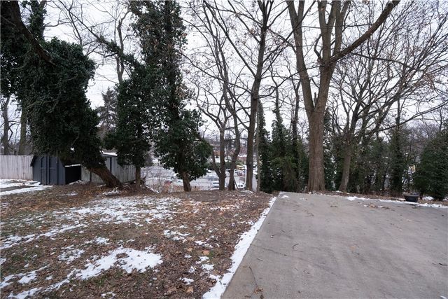 4660 Prescot Dr, Bethel Park, PA 15102