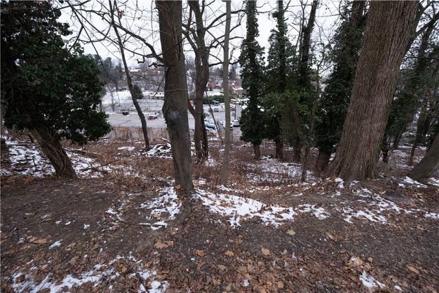 4660 Prescot Dr, Bethel Park, PA 15102