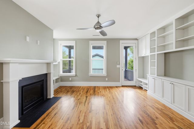 118 Rock Ledge Drive, Chapel Hill, NC 27516