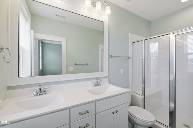 118 Rock Ledge Drive, Chapel Hill, NC 27516