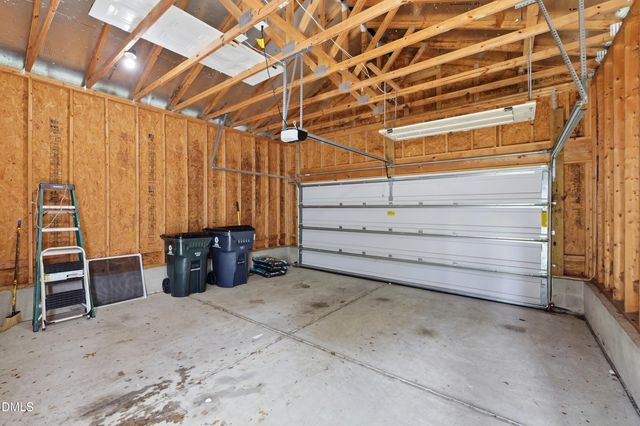 118 Rock Ledge Drive, Chapel Hill, NC 27516