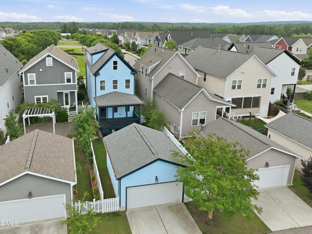 118 Rock Ledge Drive, Chapel Hill, NC 27516