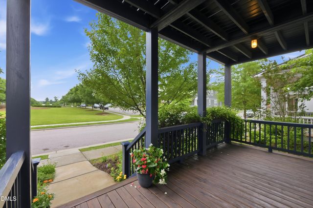 118 Rock Ledge Drive, Chapel Hill, NC 27516