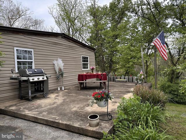 3059 BACK RUN RD, Manheim, PA 17545