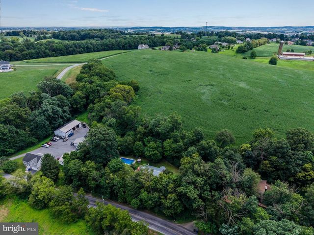 3059 BACK RUN RD, Manheim, PA 17545