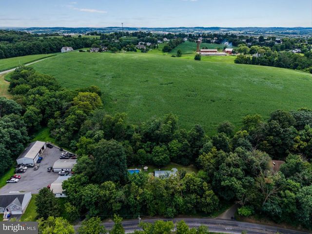 3059 BACK RUN RD, Manheim, PA 17545