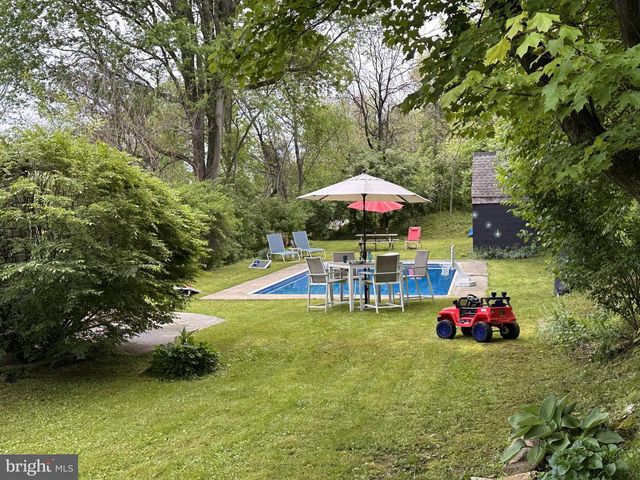 3059 BACK RUN RD, Manheim, PA 17545