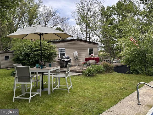 3059 BACK RUN RD, Manheim, PA 17545