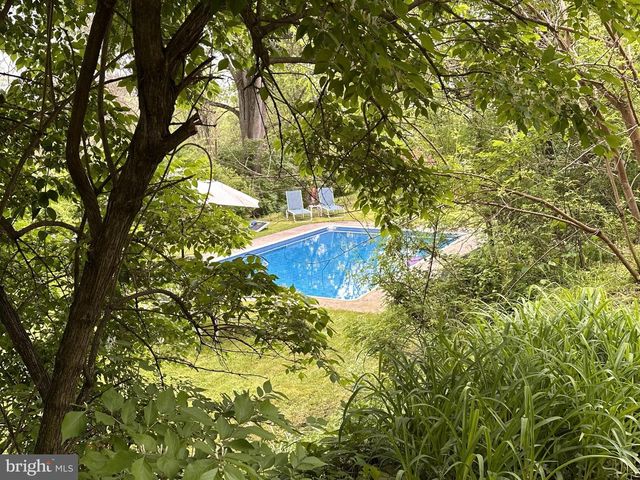 3059 BACK RUN RD, Manheim, PA 17545