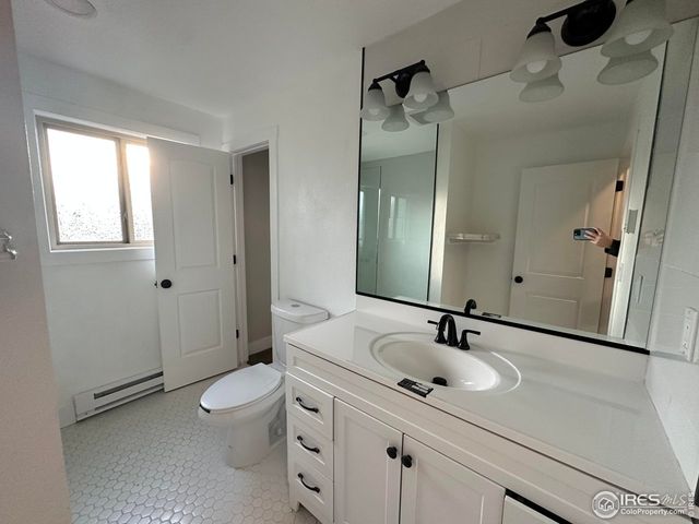 4904 Deer Trail Ct, Fort Collins, CO 80526