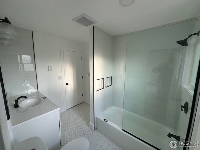 4904 Deer Trail Ct, Fort Collins, CO 80526