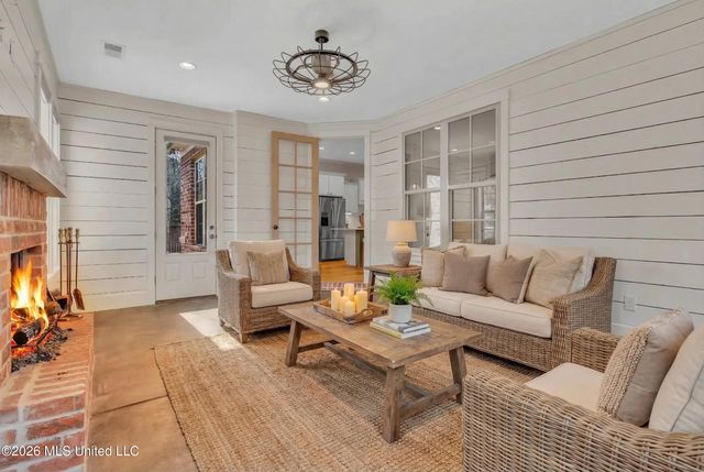 4342 E Robinson Loop, Olive Branch, MS 38654