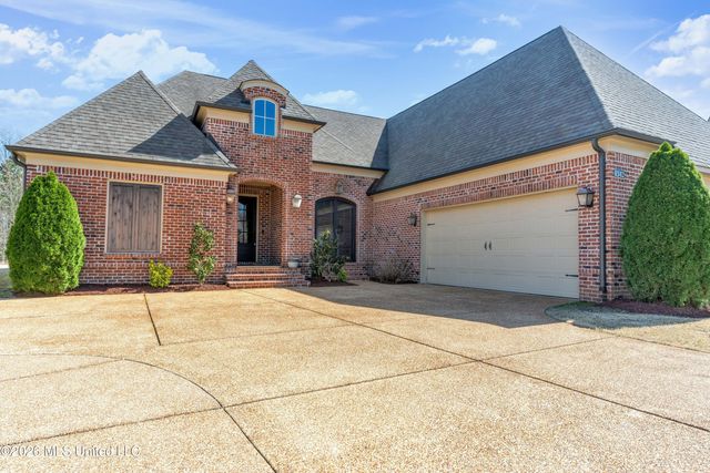 4342 E Robinson Loop, Olive Branch, MS 38654