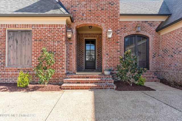 4342 E Robinson Loop, Olive Branch, MS 38654