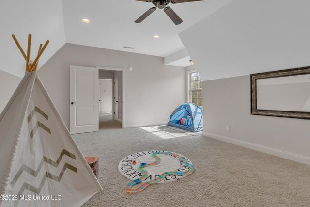 4342 E Robinson Loop, Olive Branch, MS 38654