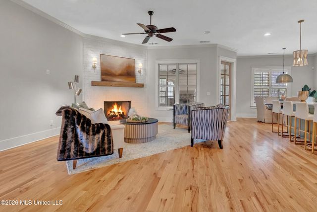 4342 E Robinson Loop, Olive Branch, MS 38654