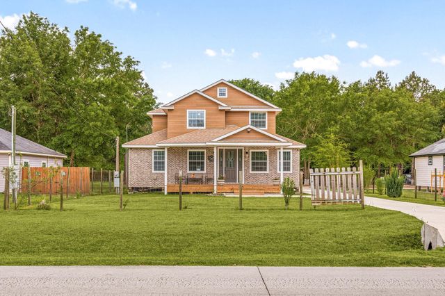 664 County Road 3404, Cleveland, TX 77327
