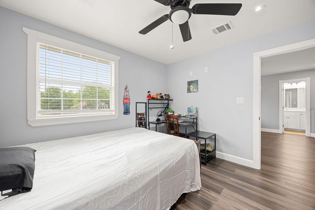 664 County Road 3404, Cleveland, TX 77327