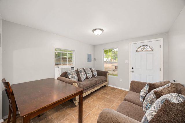 664 County Road 3404, Cleveland, TX 77327