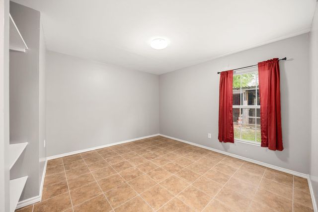 664 County Road 3404, Cleveland, TX 77327