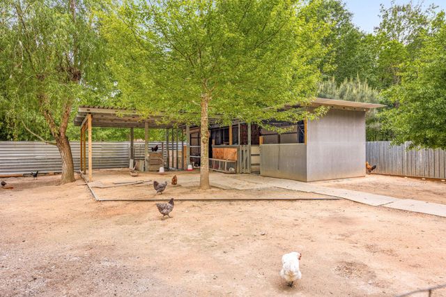 664 County Road 3404, Cleveland, TX 77327