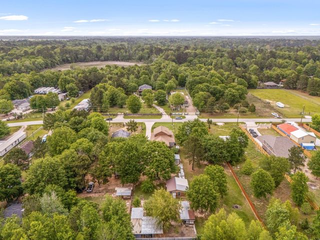 664 County Road 3404, Cleveland, TX 77327