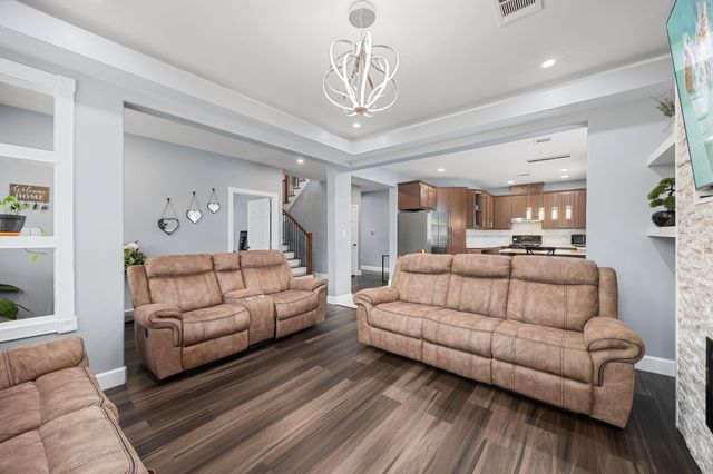 664 County Road 3404, Cleveland, TX 77327