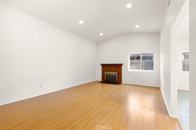 618 S Sally Lee Avenue, Azusa, CA 91702