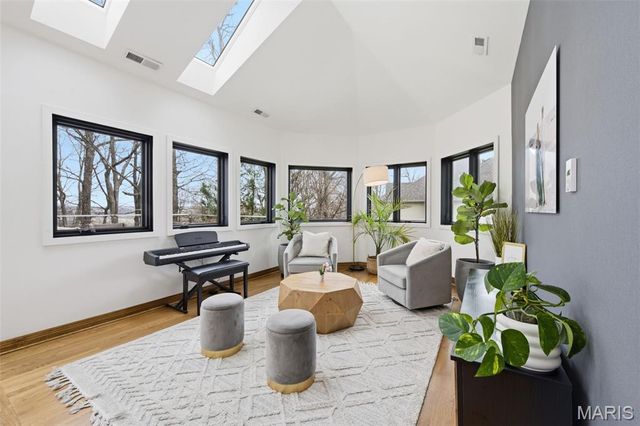 747 River Hills Drive, Fenton, MO 63026