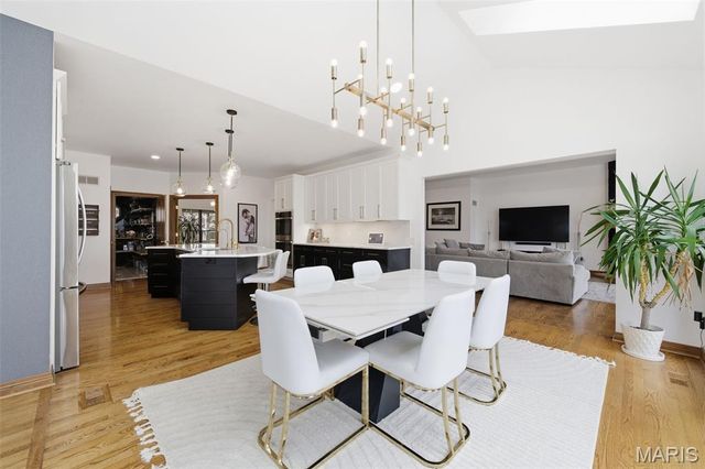 747 River Hills Drive, Fenton, MO 63026