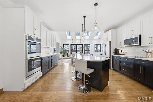 747 River Hills Drive, Fenton, MO 63026