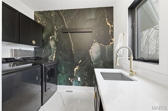 747 River Hills Drive, Fenton, MO 63026