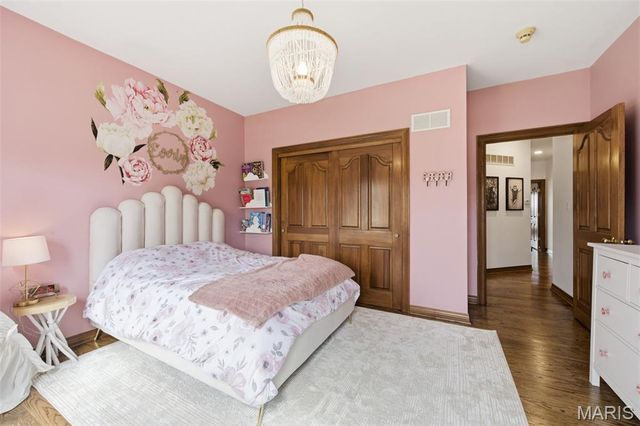 747 River Hills Drive, Fenton, MO 63026