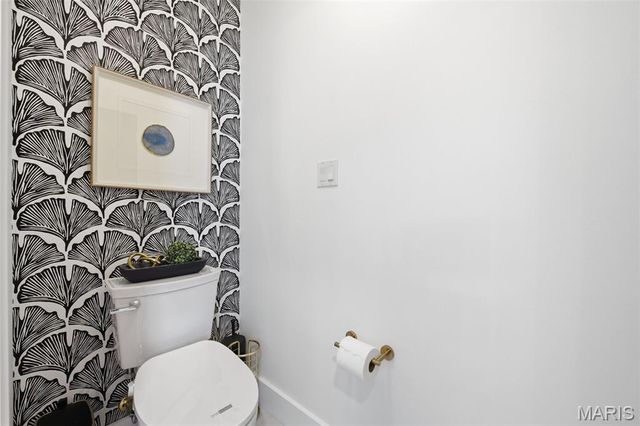 747 River Hills Drive, Fenton, MO 63026