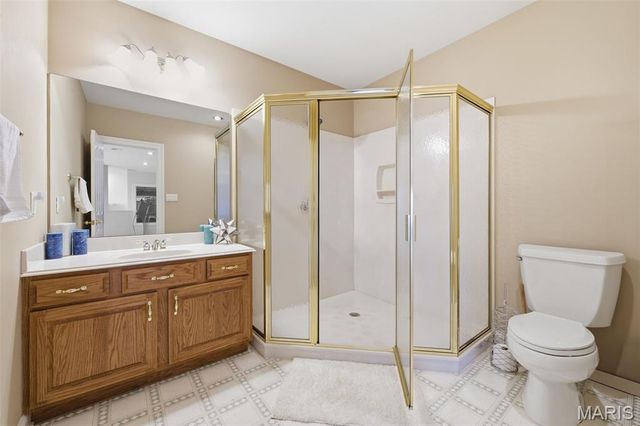 747 River Hills Drive, Fenton, MO 63026