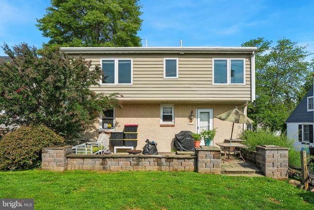207 ROLLING RD, Broomall, PA 19008