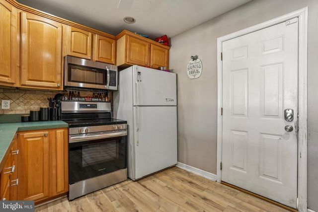 207 ROLLING RD, Broomall, PA 19008