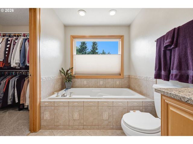 14633 EHLEN Rd Ne, Aurora, OR 97002