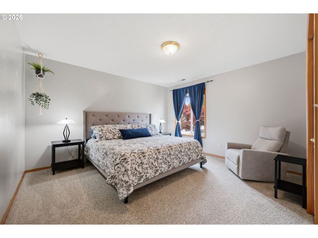14633 EHLEN Rd Ne, Aurora, OR 97002